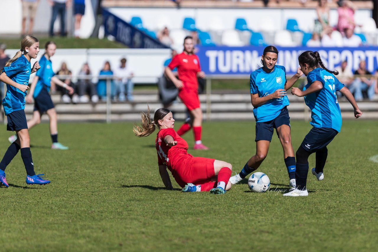 Bild 78 - wBJ TuS Rotenhof - Holstein Kiel : Ergebnis: 1:4